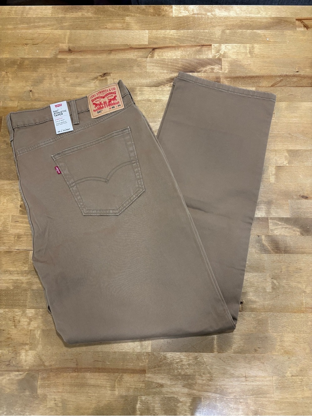 Levi’s 541 Athletic Taper Pants 46x34 Big & Tall Stretch Brown NWT